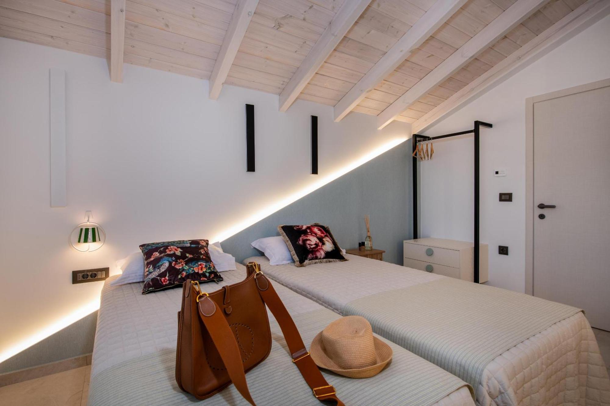 Flos Apartments Korakiai Экстерьер фото