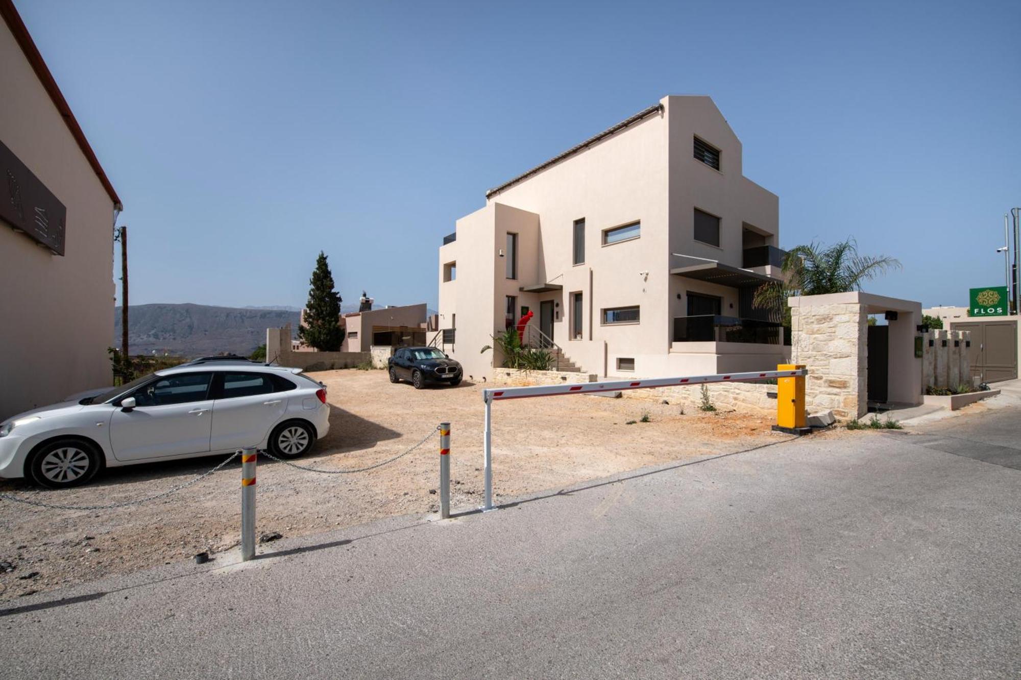 Flos Apartments Korakiai Экстерьер фото